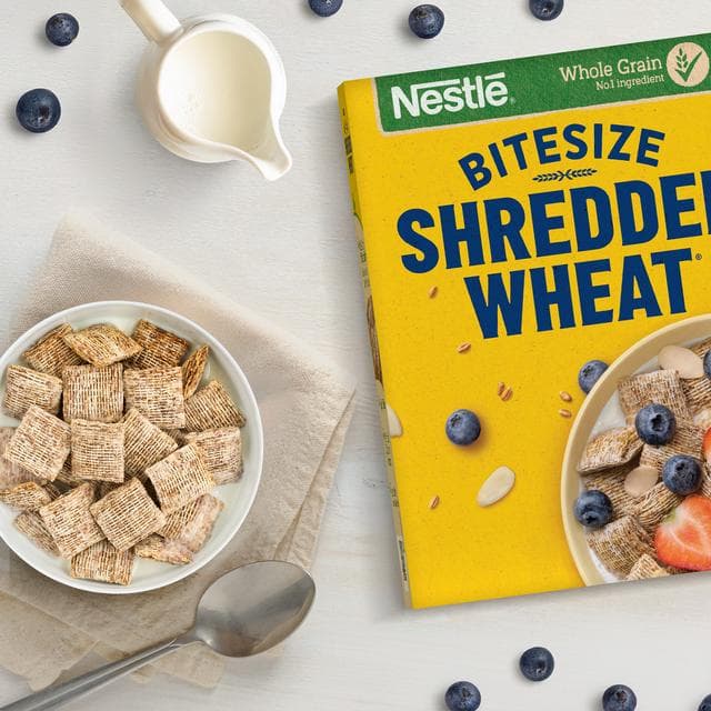 Nestle Shredded Wheat Bitesize Cereal 370g - gallery image 2