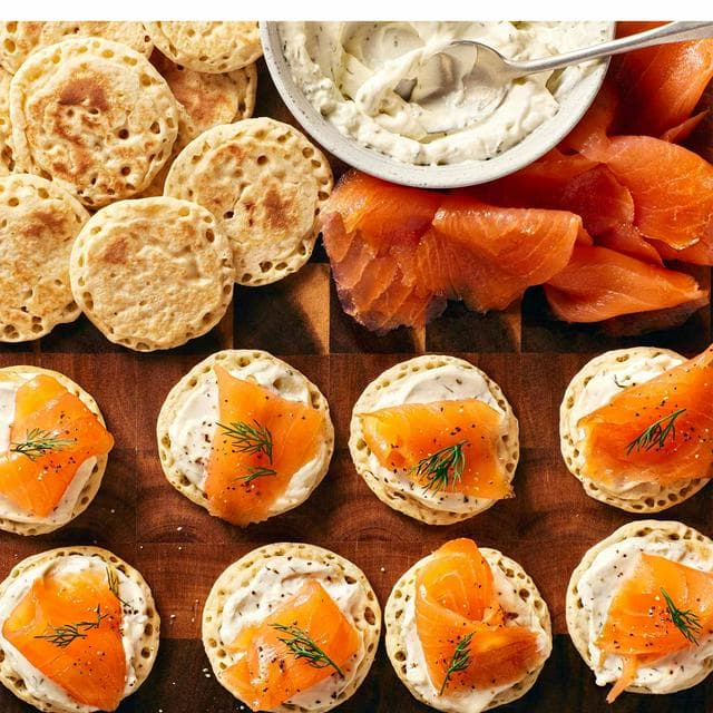 Sainsbury's Scottish Smoked Salmon Cocktail Blinis, Taste the Difference 420g - gallery image 2