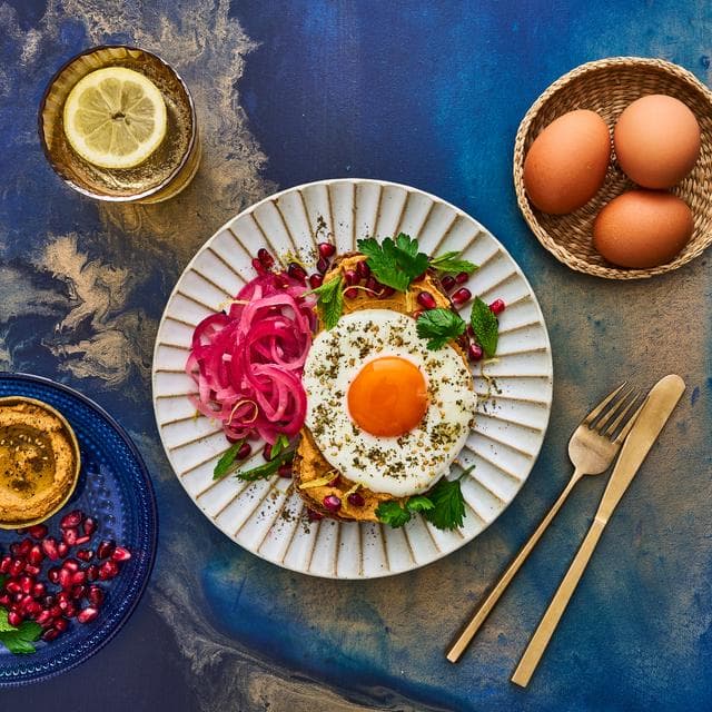 Freshlay Family Run Farms Golden Yolks Free Range Eggs x10 - gallery image 2