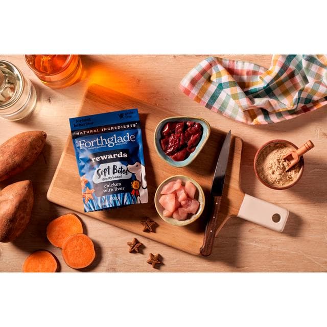 Forthglade Rewards Natural Soft Bite Treats 90g - gallery image 3