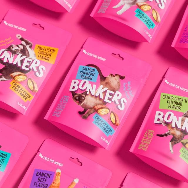 Bonkers Salmon Supreme Flavour Cat Treats 180g - gallery image 3
