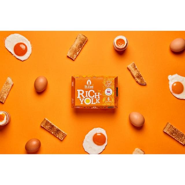 St. Ewe Mixed Weight Rich Yolk Eggs x6 288g - gallery image 2