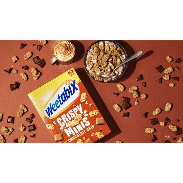 Weetabix 500g Crispy Minis Chocolate Chip Breakfast Cereal - gallery image 2