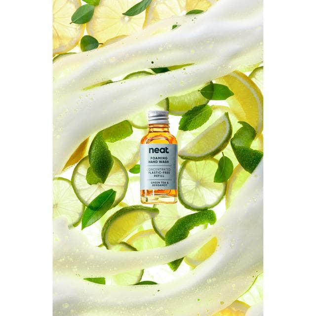 Neat Green Tea & Bergamot Foaming Hand Wash 30ml - gallery image 3
