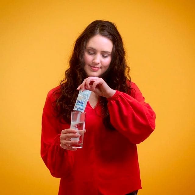 Diacare Oral Electrolyte Solution for Children & Adults Orange Flavour 6x6.5g - gallery image 6