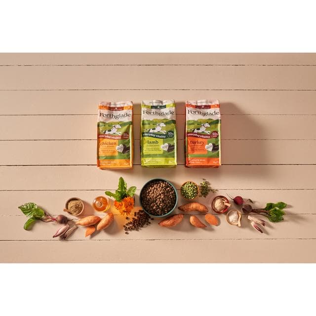 Forthglade Lightly Baked Natural Dry Dog Food Chicken Adult Dogs One Year+ 2kg - gallery image 2