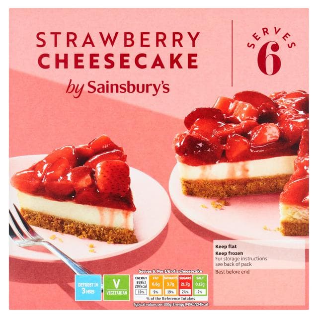 Sainsbury's Strawberry Cheesecake 550g - gallery image 1