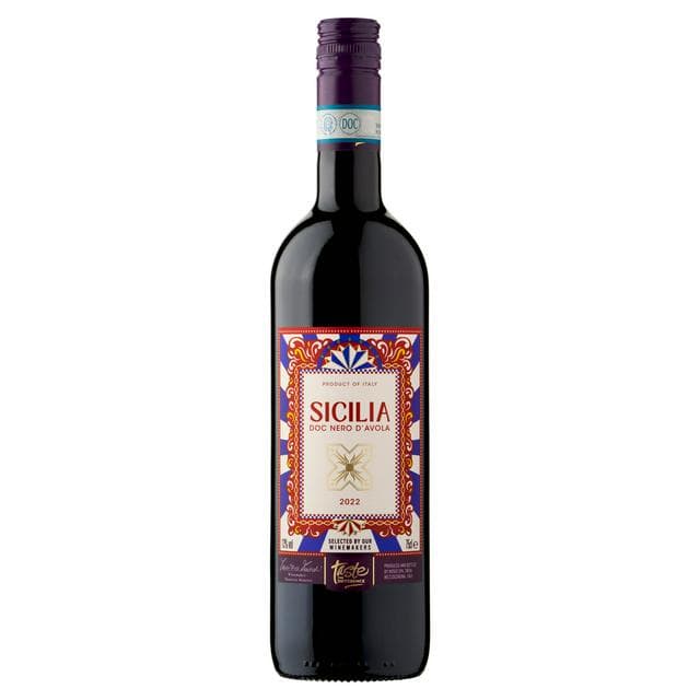 Sainsbury's Sicilian Nero D'avola Red Wine, Taste the Difference - gallery image 1