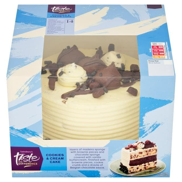Sainsbury's Birthday & Celebration Cookies & Cream Cake, Taste the Difference 950g - gallery image 1