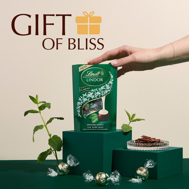 Lindt Lindor Dark Mint Chocolate Truffles Box 200g - gallery image 3
