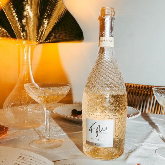 Kylie Minogue Prosecco D.O.C. 75cl - gallery image 3