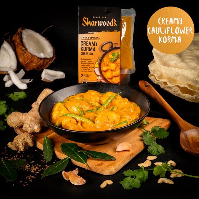 Sharwood's Korma Indian Curry Sauce Kit 280g - gallery image 4