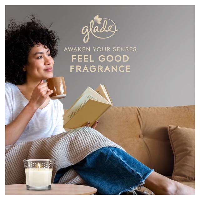 Glade Scented Candle Vanilla Blossom 112g - gallery image 5