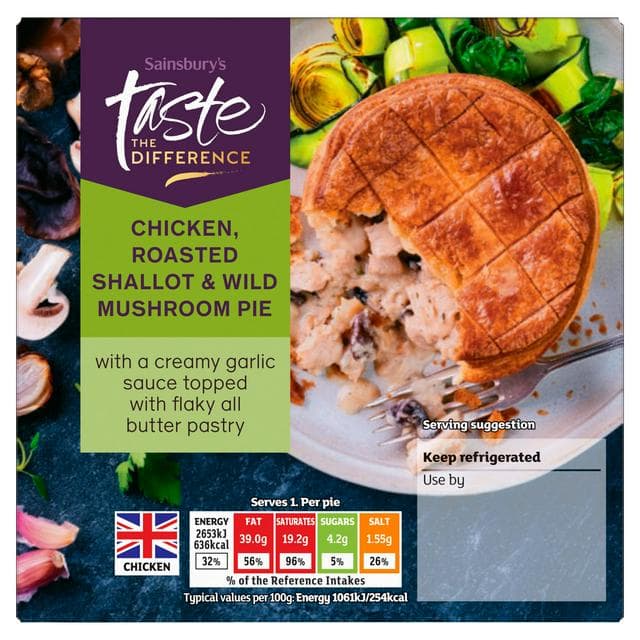 Sainsbury's Chicken Roasted Shallot & Wild Mushroom Pie, Taste the Difference 250g - gallery image 1