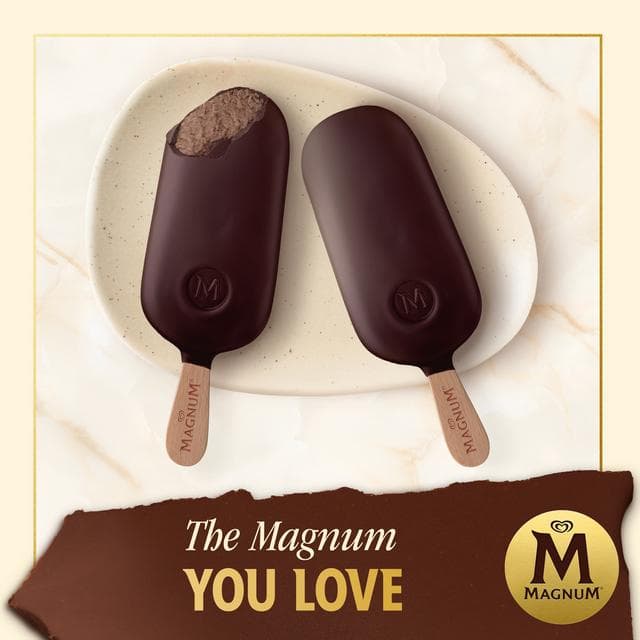 Magnum 3 x 100ml Intense Dark Chocolate Ice Cream Sticks - gallery image 4