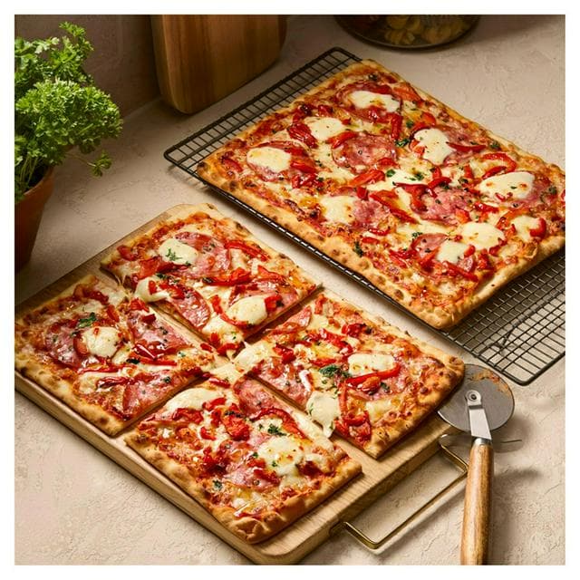 Sainsbury's 2 x Napoli Salami Mozzarella & Hot Honey Thin & Crispy Pizza, Taste the Difference 1.2kg - gallery image 1