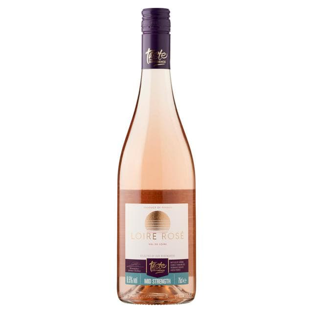 Sainsbury's Mid Strength Loire Rose Wine, Taste the Difference 75cl - gallery image 1
