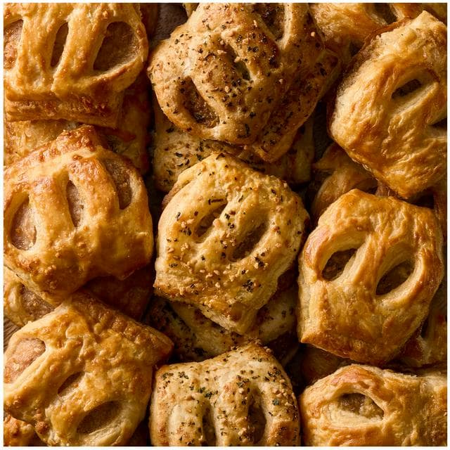 Sainsbury's 24 Piece Sausage Roll Selection, Taste the Difference - gallery image 2