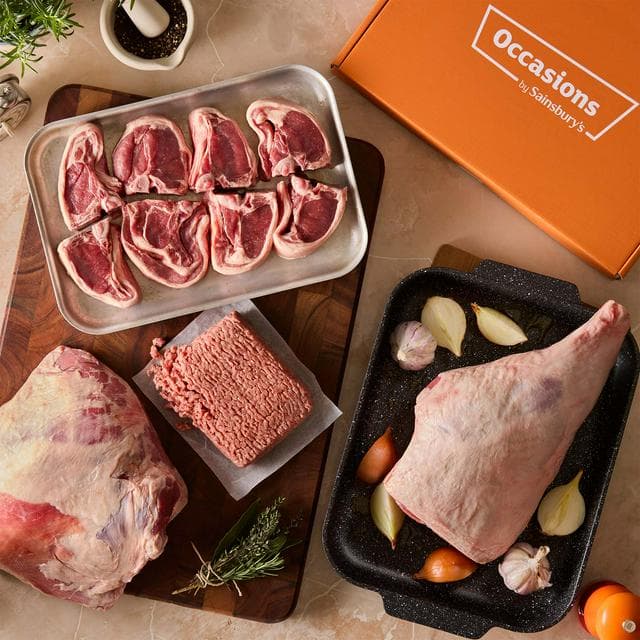 Sainsbury's Half Lamb Box, Taste the Difference (Approx. 6.1kg) - gallery image 1