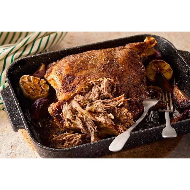 Sainsbury's 1.6kg Medium Welsh Hill Lamb Shoulder, Taste the Difference - gallery image 2