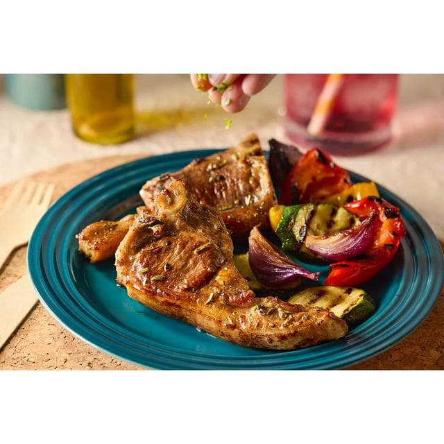 Sainsbury's Welsh Hill Lamb Chops, Taste the Difference (Approx. 1kg) - gallery image 2