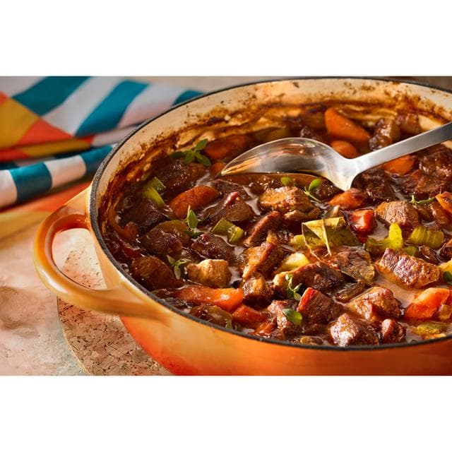 Sainsbury's 1.5kg Aberdeen Angus Silverside Diced Beef, Taste the Difference - gallery image 2