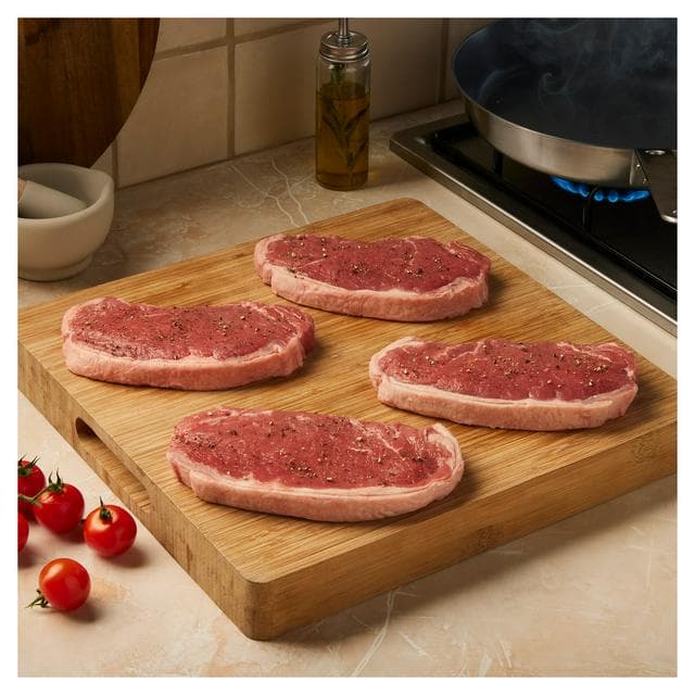 Sainsbury's 4 x 225g Aberdeen Angus Sirloin Steaks, Taste the Difference - gallery image 1