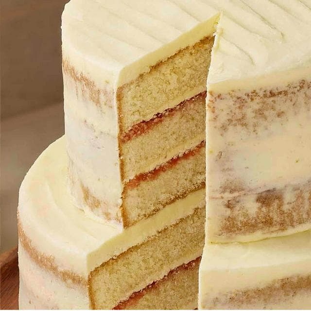 Sainsbury's 2.2kg Two Tier Naked Celebration Cake - gallery image 3