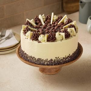 Sainsbury's 3.37kg Extra Large Cookies & Cream Cake