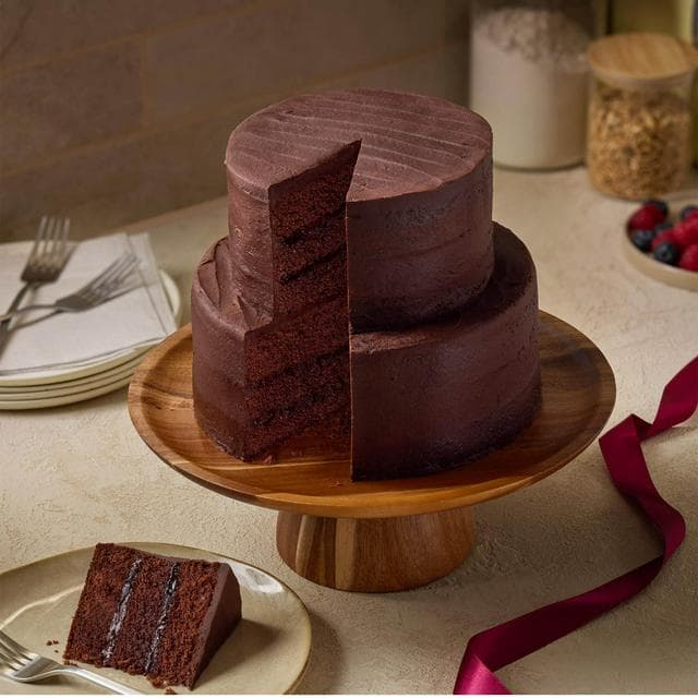 Sainsbury's 2.3kg Two Tier Chocolate Naked Celebration Cake - gallery image 2