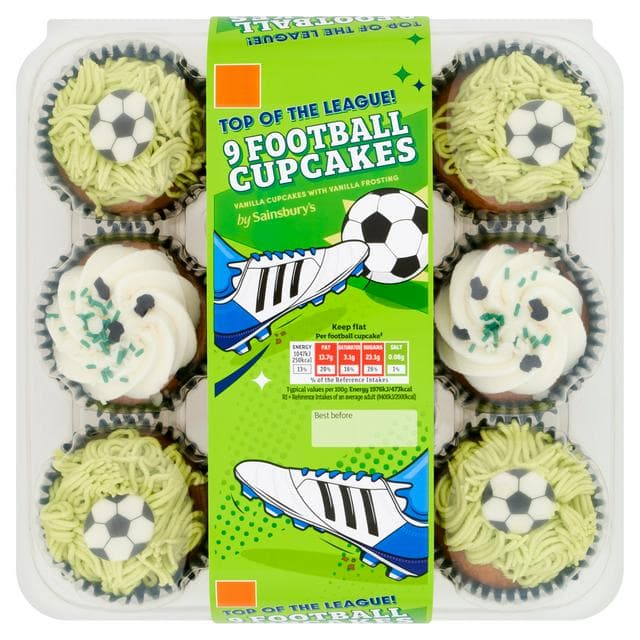 Sainsbury's Football Cupcakes x9 457g - gallery image 1