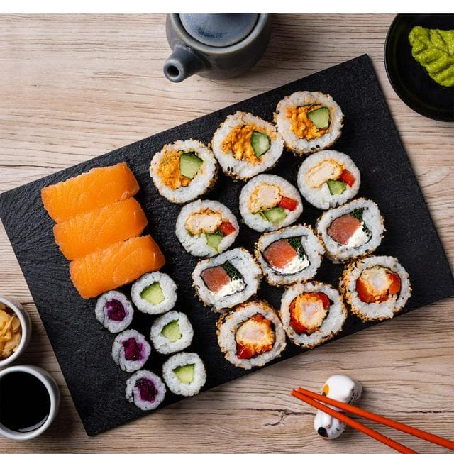 YO! 21 Pieces Sushi Top Hits Platter - gallery image 1