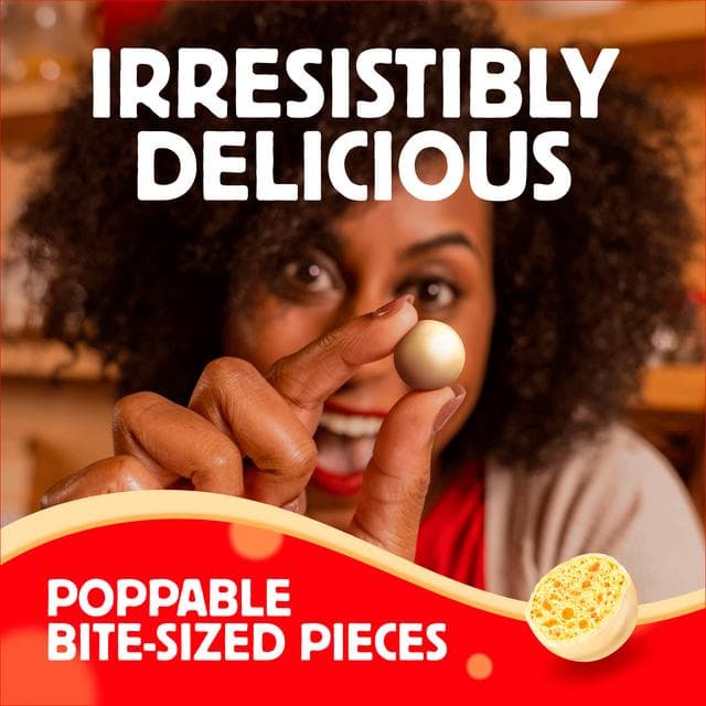Maltesers White Chocolate & Honeycomb Pouch 74g - gallery image 3