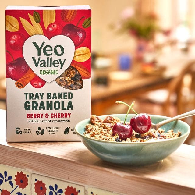 Yeo Valley Organic Tray Baked Granola Berry & Cherry 360g - gallery image 3