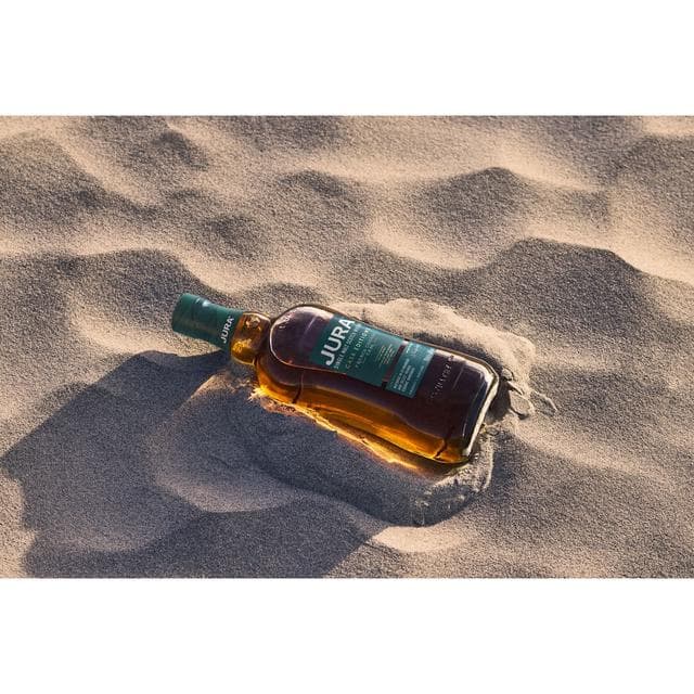 Jura Single Malt Scotch Whisky French Cognac, Cask Edition 70cl - gallery image 3