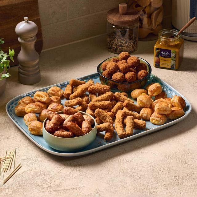 Sainsbury's 100 Piece Savoury Snacking Selection - gallery image 1