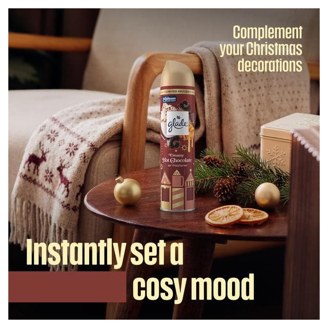Glade Aerosol Air Freshener Festive Honey and Chocolate 300ml - gallery image 4