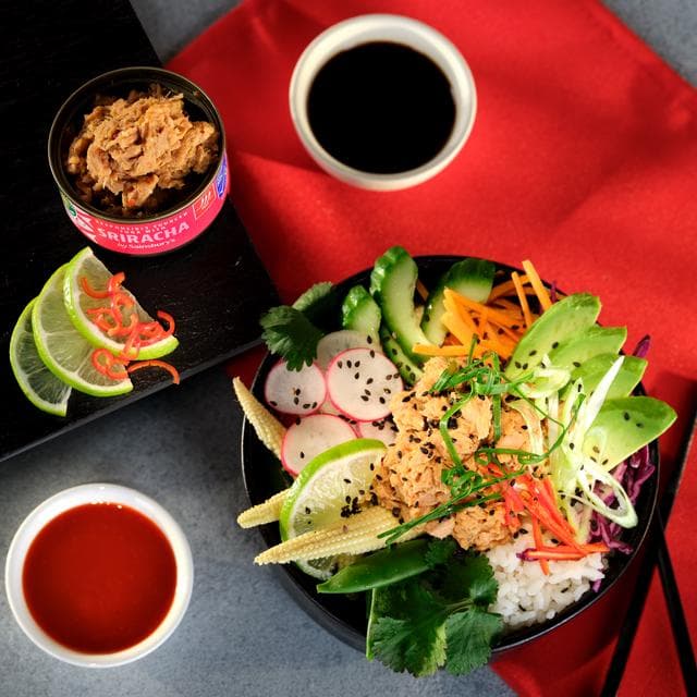 Sainsbury's 80g Tuna with Sriracha Canned Fish - gallery image 2