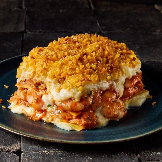 La Famiglia Rana Prawn & Lobster Lasagne 650g - gallery image 2