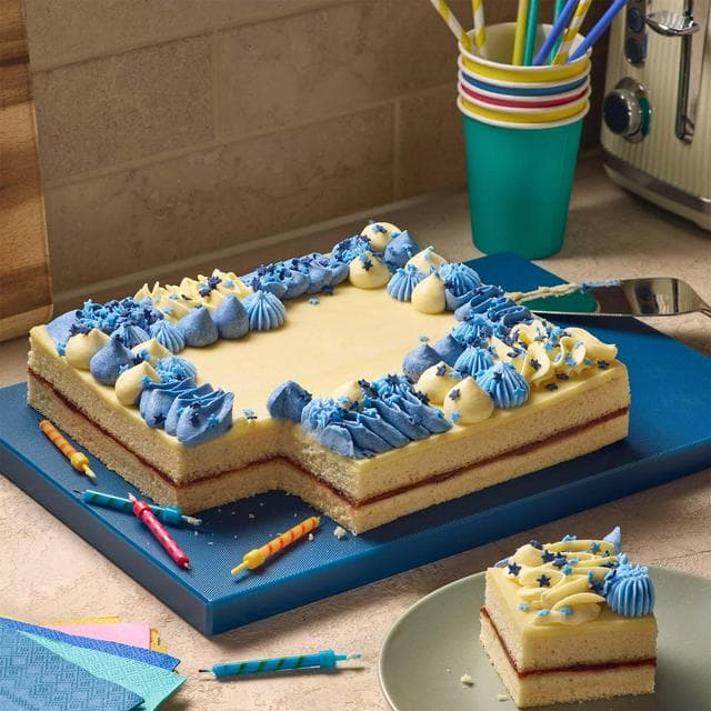 Sainsbury's 1.36kg Blue Iced Madeira Traybake Celebration Cake, Taste the Difference - gallery image 1
