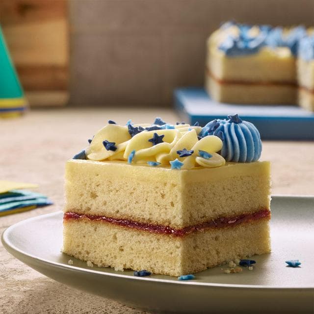 Sainsbury's 1.36kg Blue Iced Madeira Traybake Celebration Cake, Taste the Difference - gallery image 2