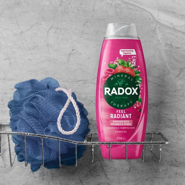 Radox 675ml Mineral Therapy Feel Radiant Shower Gel - gallery image 3