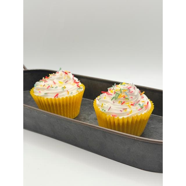 Emma's Country Cakes 2 Handmade Cupcakes - gallery image 4