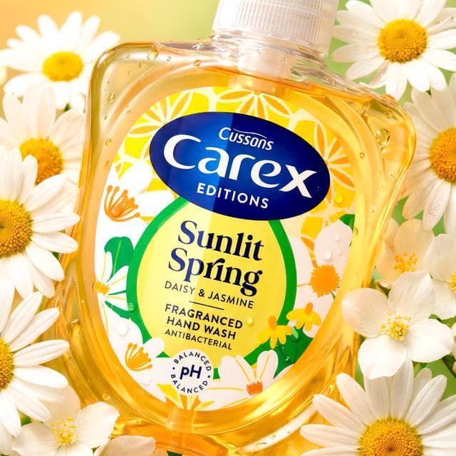 Carex 250ml Editions Sunlit Spring Daisy & Jasmine Antibacterial Hand Wash - gallery image 4
