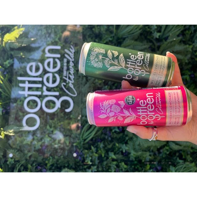 Bottlegreen 4 x 250ml Raspberry Lemonade Sparkling Presse - gallery image 3