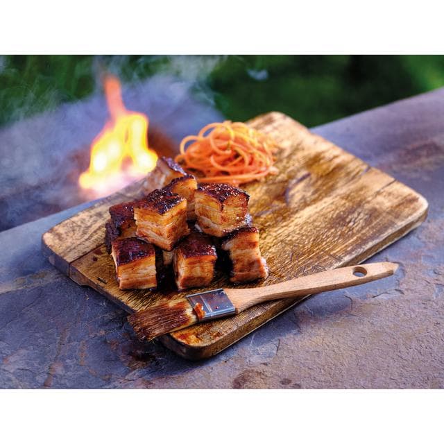 Sainsbury's Discovery 450g Slow Cooked Hot Smoked BBQ Pork Belly Joint, Taste the Difference - gallery image 2