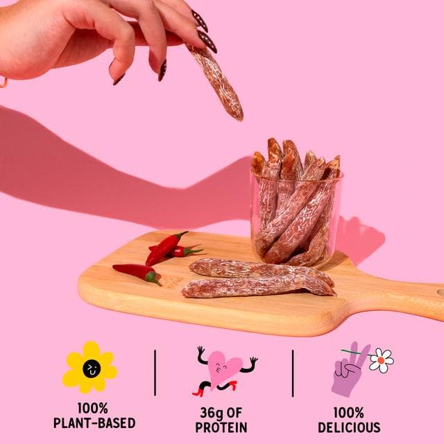 La Vie 75g Spicy Salami Sticks - gallery image 2