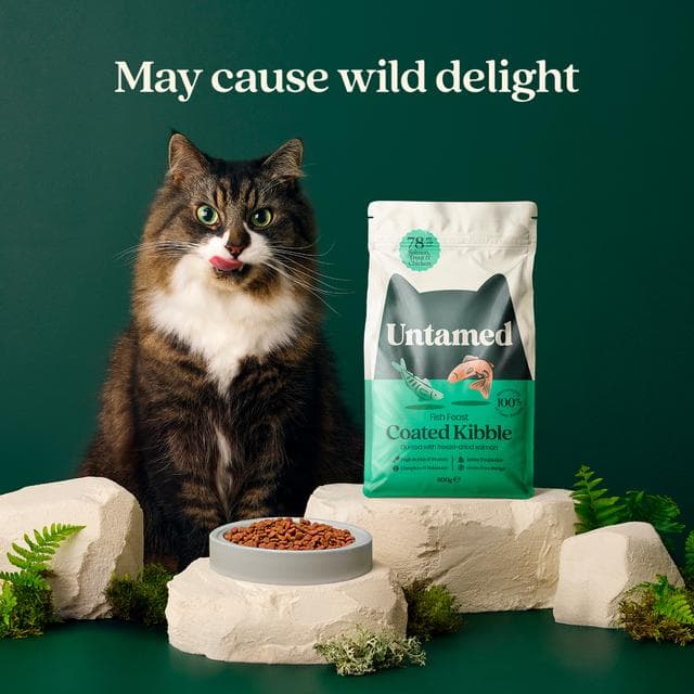 Untamed 800g Fish Feast Coated Kibble Cat Food - gallery image 6