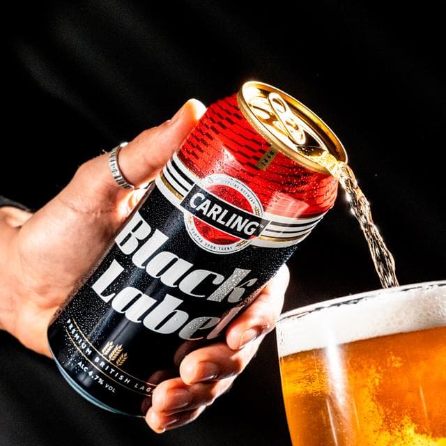Carling 10 x 440ml Black Label Premium Lager Beer Cans - gallery image 4