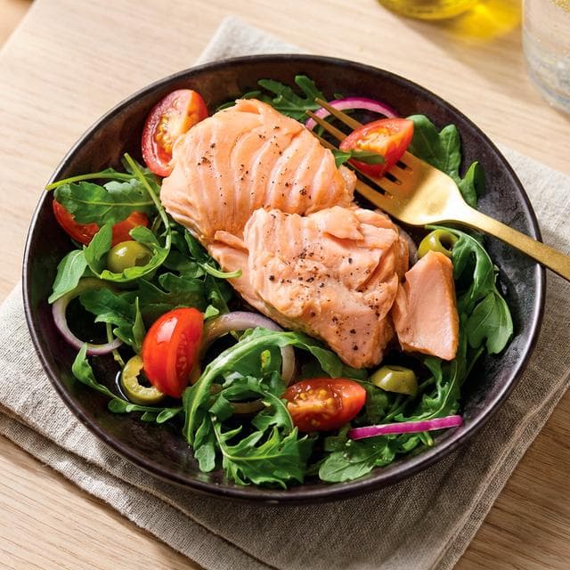 John West 115g Atlantic Salmon Fillet in Olive Oil - gallery image 3
